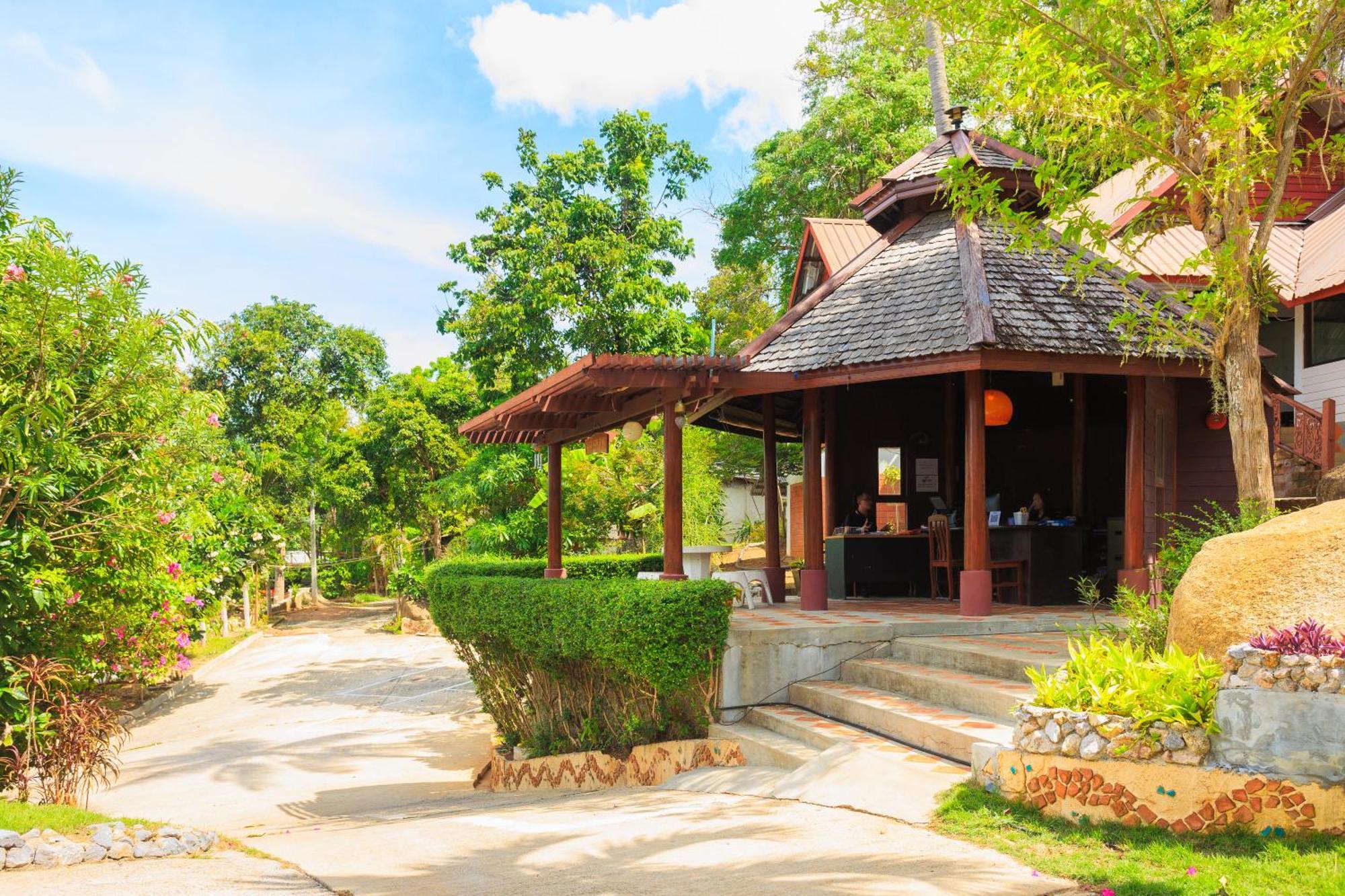 ラマイビーチSamui Wooden Hillアパートメント エクステリア 写真